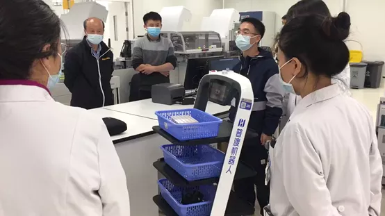 巨擘联袂!普渡科技携手华西天府医院，领航智慧医疗新征程